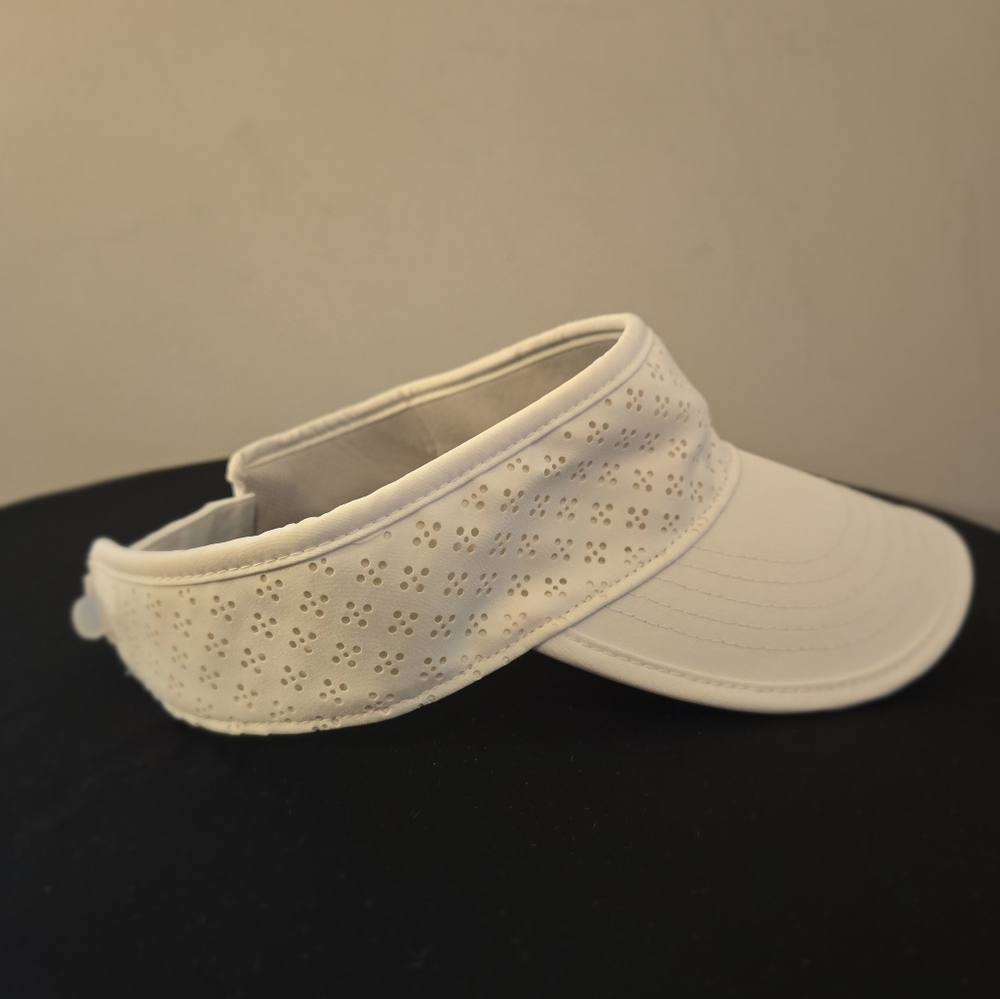 Walter Hagen Women's Perforated Adjustable Golf Visor - Picture 8 of 8